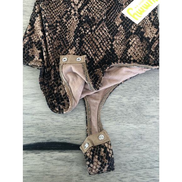 Yummy Sweater Co Snakeskin Printed Long Sleeve Brown Bodysuit - S - Picture 5 of 7